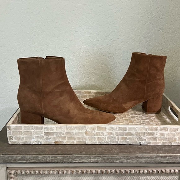 Jarli Pointy Toe Ankle Booties Marc Fisher Ltd.in Brown Suede size 8 - Picture 7 of 11